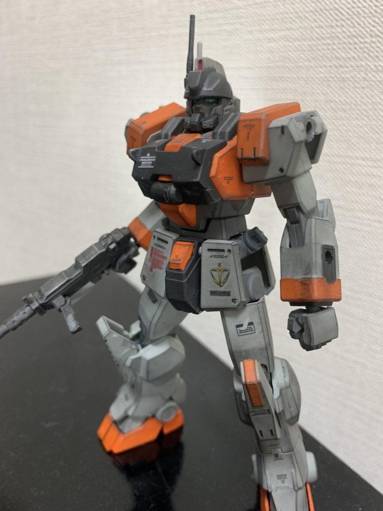 軽装甲状態太腿のデカール破れちゃったの後で気づいてチッピングした。ダメージ痕ということにしましょう。