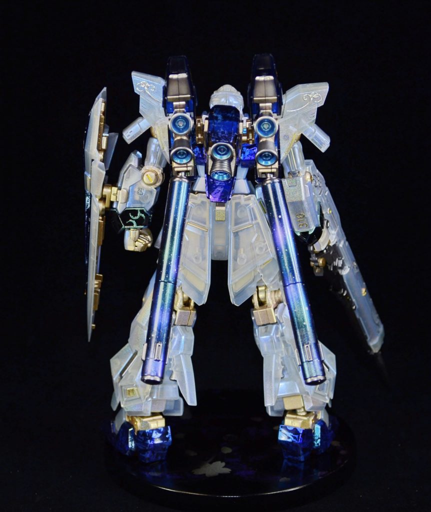 バックショット。プロペラントタンクは、キャンディ塗装を施した『宇宙塗装』。