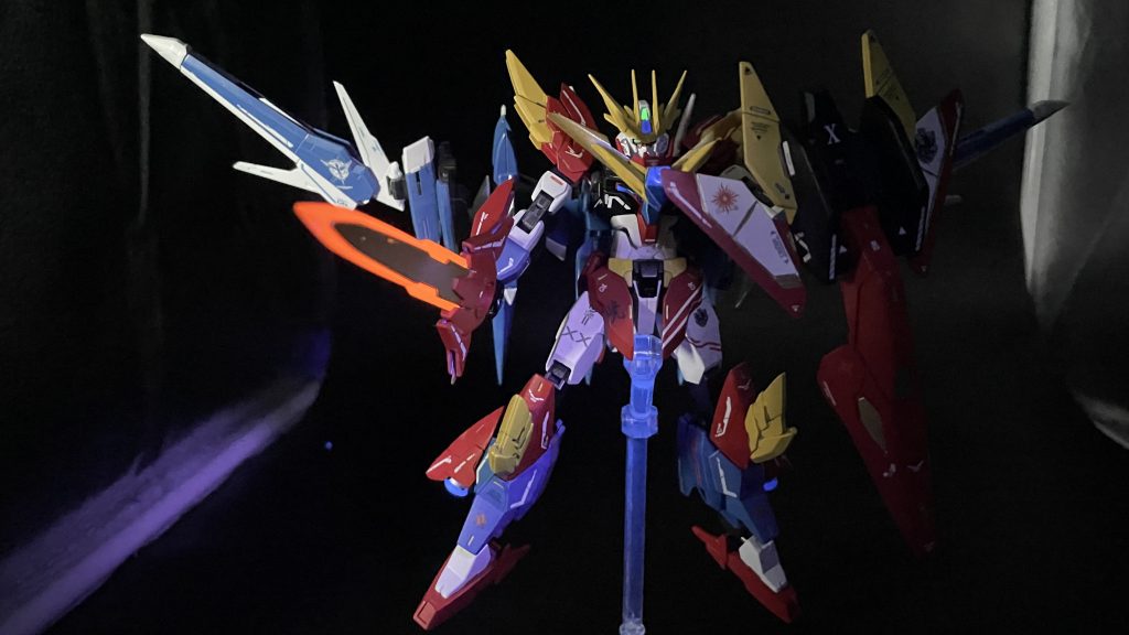一度作ってみたかった理想の「勇者ガンダム 」ができました!支援機との合体も漢のロマンを詰めました!いろいろな作品みたり試行錯誤したり友達に相談したり大変でしたがとても楽しかったです。また、ミキシング挑戦したいです。