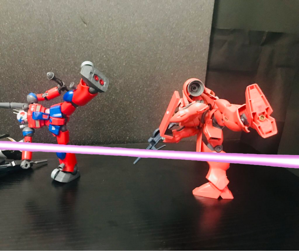 ガーベラテトラ「わあ」続く！ガーベラテトラよくわからん奴ジムII？なんかオリジナルとか言われてたし、仮面付けてるし…なんか…同じ現象見たことある？ペイルライダーなんでいたけど…ガンキャノン？本日！出番ゼロ！ガーベラの後ろにちょこっと映る。近くで見ると？何かわかるのか？サバーニァーなんか最近出番なくて、忘れられてそうなので、生死不明ウアオどうやら狙い撃つぜ補正を引き起こす犯人らしい…キモ…次回もお楽しみに！してくれてたら嬉しい…次回。カミデスνsガンダム「題名キショ」