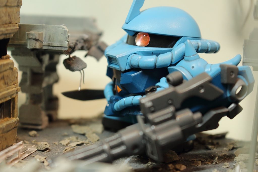 「怯えろ!竦め!モビルスーツの性能を活かせぬまま死んでゆけ!!」