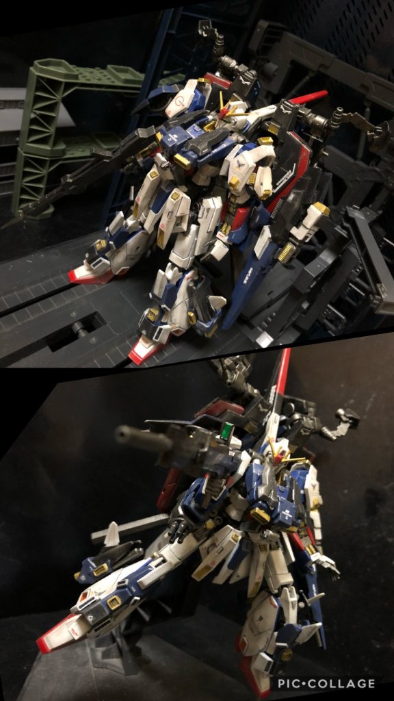 −アーガマMSデッキ−oyz「やあカミーユ君。FA−Zガンダムの準備は出来ているよ。」カミーユ「室長！なんですかこの装備は！？まだノーマルのZガンダムで出撃した事も無いんですよ！？」oyz「この装備はね、オリジナルMSVさ。」カミーユ「オリジナル！？」oyz「AEの技術の結晶であるZガンダムだが、次々と開発されるティターズのMSに対し、徐々に優位性は失われていく事になったんだ。そこで、Zガンダムの強化プランが進行する事になった。」カミーユ「いったいこの世界の時間軸はどうなってるんですか！」oyz「Zガンダムは汎用性が非常に高く、宇宙戦は勿論、可変時の大気圏の内での飛行能力、更には大気圏への単機での突入も可能であるという破格の性能であった。しかし、地球では連邦の本拠地であるキリマンジャロの陥落、連邦首都であるダカールの掌握もあり、戦場は地上から宇宙へと完全に移行しているんだ。」カミーユ「もう、そんな事になってたんですね。」oyz「その為、大気圏内の汎用性をオミットし、宇宙専用とする事で、Zガンダムの火力、機動力を増強、なおかつ装甲を強化するプランが進行し開発され、強化型Zガンダム、FA−Zガンダムが誕生した、という訳だ。」カミーユ「もっともらしい事言ってますけど、完全に非公式ですよね！？」oyz「無論だ。今回のFA−Zガンダムの大きな特徴として、可変が可能、という事があげられる。」カミーユ「ええ！？可変可能なんですか！？」oyz「よく可変MSをFAにすると可変不可能になったりする。だが、よく考えたら、Zガンダムを可変不可能にして強化するくらいなら、別のMSを用意したほうが簡単だ！そう思わないか？」カミーユ「たしかにそうですね。」oyz「だから、FA計画はその殆どが机上プランで終わっていた。しかし、可変できたまま強化出来るとしたら？」カミーユ「Zガンダムの利点は変わりません。」oyz「そういう事だよ。ではFA−Zガンダムの武装を見ていこう。」・背部ユニットメインブースターユニット及び試作型ファンネルユニット、姿勢制御用サブブースターを装備。ファンネルはまだ技術的に未知数だが、次々と出現するニュータイプ専用機の対策として採用された。可変時に対応して位置が反転するギミックがある。・胸部ユニット目的はコクピット周りの装甲の強化だが、真の目的は胸部中央内部に追加されたファンネルの制御ユニットにある。Zガンダム本体のバイオセンサーとリンクして、左右装甲内部の受信部でファンネルのコントロールを行う。しかしこの時代、AEでは未だファンネルの技術は成熟しておらず、また、Zガンダムのバイオセンサーの感度はパイロットの状態にかなり左右されてしまい、状態によっては全く反応もしない代物である。その為、兵器としては欠陥品とも言える。・フロントアーマーユニット装甲というよりは姿勢制御の為のスラスターとしての役目が強い。どこかで見た様な形状なのは気にしてはイケナイ。・ショルダーアーマーユニットこちらも姿勢制御が主目的。可変の邪魔にならない様に最小限の大きさになっている。右肩にショートシールドを装備している。・ショートシールドFA−Zガンダムは艦隊戦を想定している。その為ハイメガランチャーを基本装備とするが、装備上、回避能力が低下してしまう。その為、攻撃に使用する右腕を守る側に装備する。また、WR可変時にメインシールドの配置がWR前方に変更されている為、ガラ空きになってしまうWR中央部を守る様に配置される。