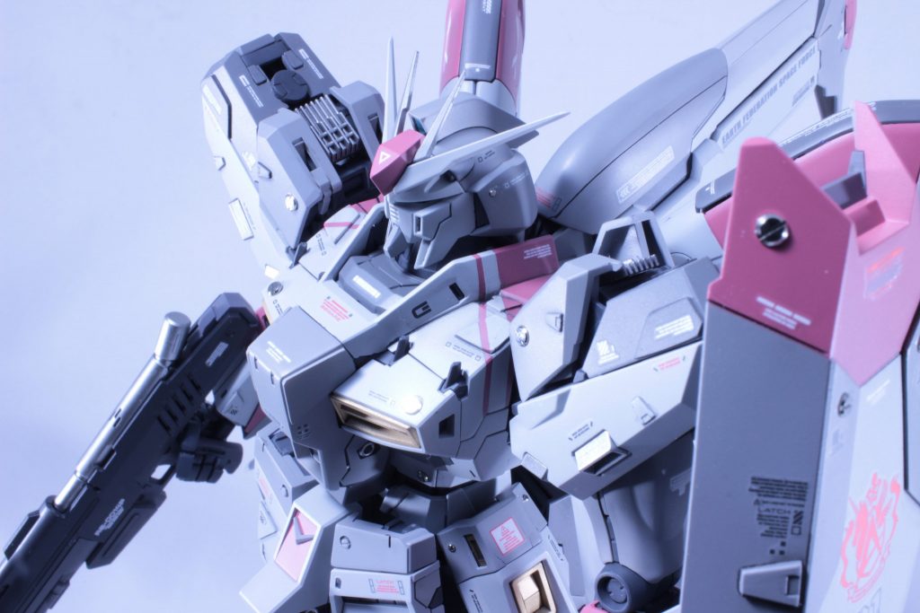 1mmモールドを0.5mm穴に差し込む老眼殺し誰だこんなこと考えたの