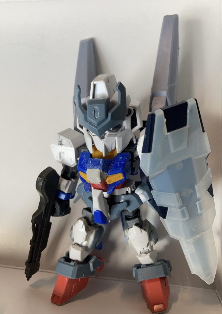 ある程度加工したところ。SDCSフリーダムの肩を縮めて使ってます。