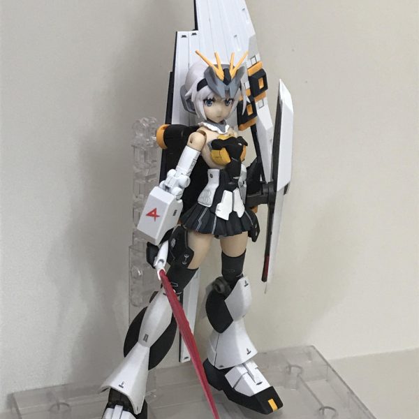 MS少女　νガンダム