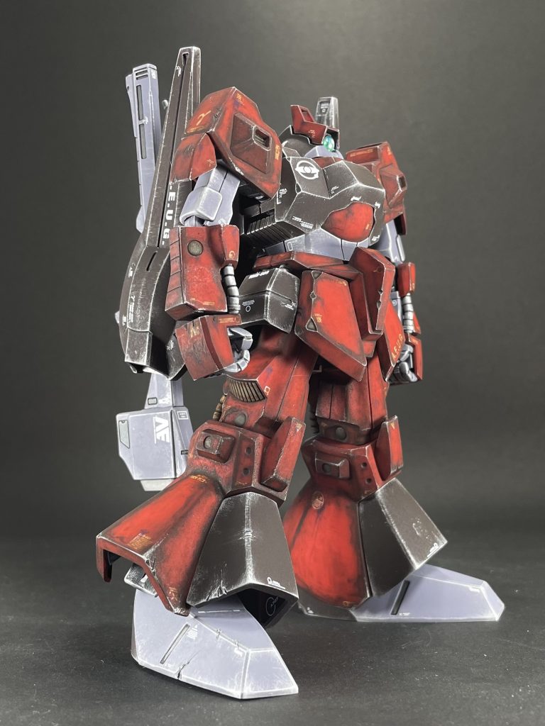 横からです。プロポーションは未改修ですが、マッシブで好きです。