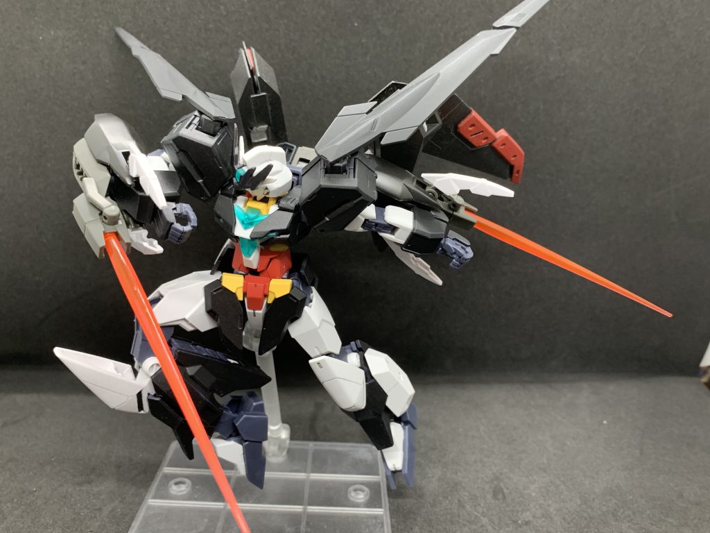 オウムアムアーマー　コアガンダム–9枚目/制作者：ガンプラ山　下手男