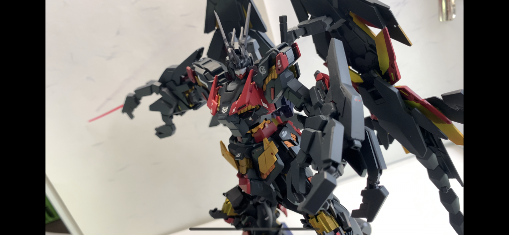 アームドアーマーVN'バンシィのアームドアーマーVNにさらに改良を加えた武装、新たにブースターとビームサーベルを加えて近接戦闘に特化した武装となった。