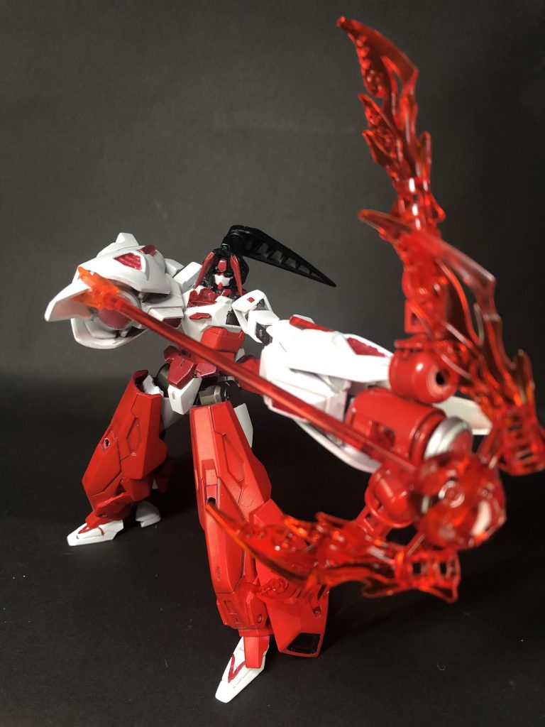 さらに鳥居を変形させ、破魔弓モードに。必殺技は特大の破魔矢を形成して敵目掛けて射る『火遁・獣心獄炎射』。