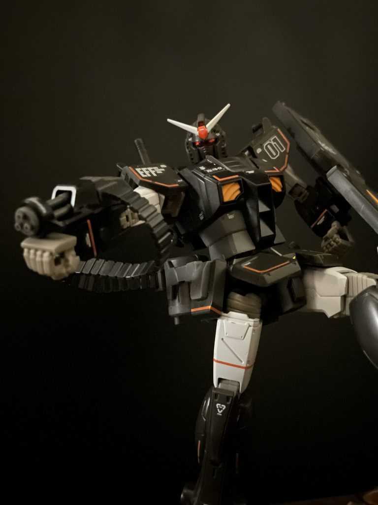 フルアーマーやヘビーの配色を意識して部分塗装しました。