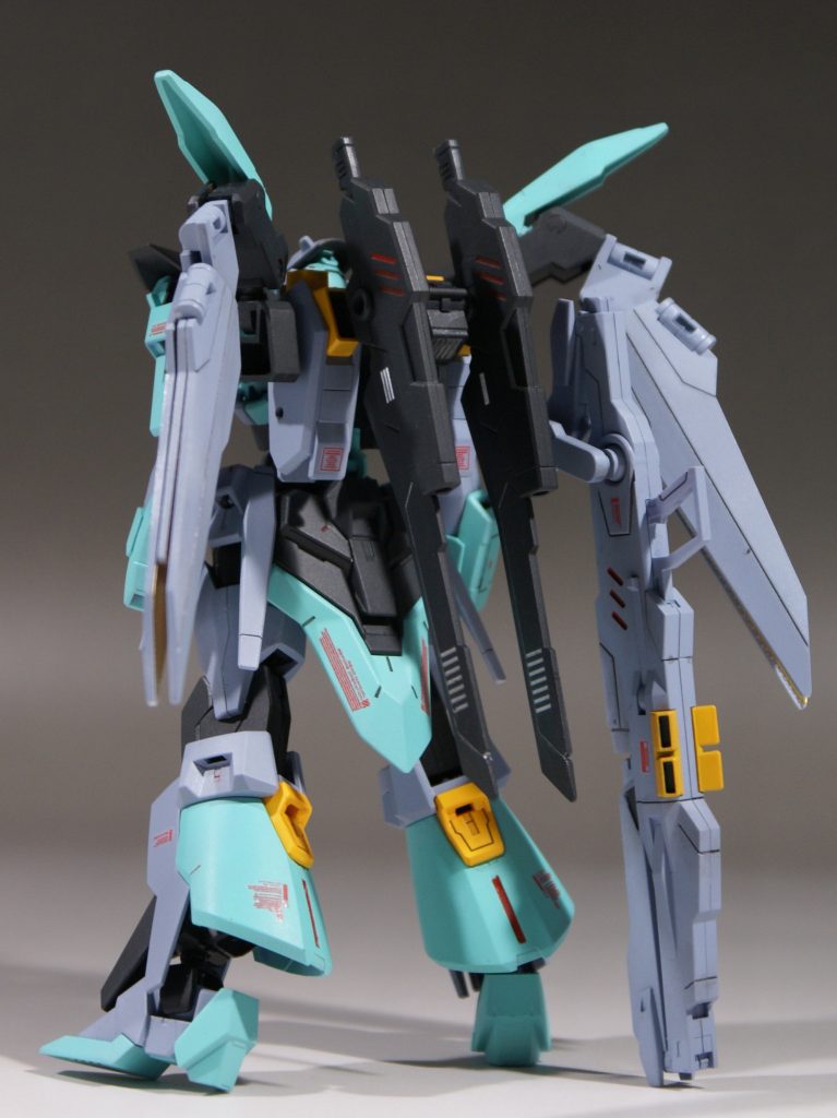 バックパックはオリジナルになります！武器も取り付けられるようにしました。