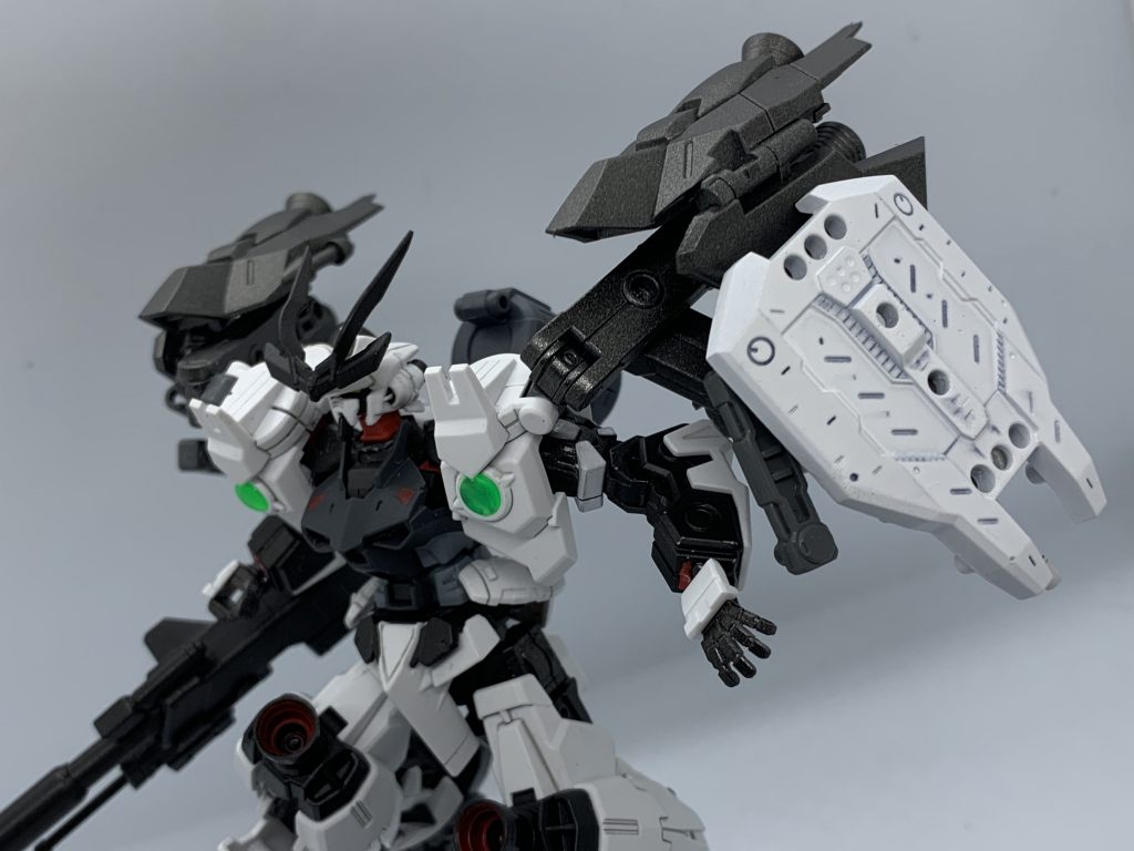 最後まで見てくれてありがとうございました。もし『あー痛い！痛い！痛いぃ！！(厨二設定が)痛いんだよぉ！！！』っと精神的なダメージを負った方は今すぐブラウザバックして足をバタバタさせるのをお勧めします。写真だけ見て『かっこいいなー』なんて思ってくれた方、優しいという言葉はあなたのためにあるのだ。