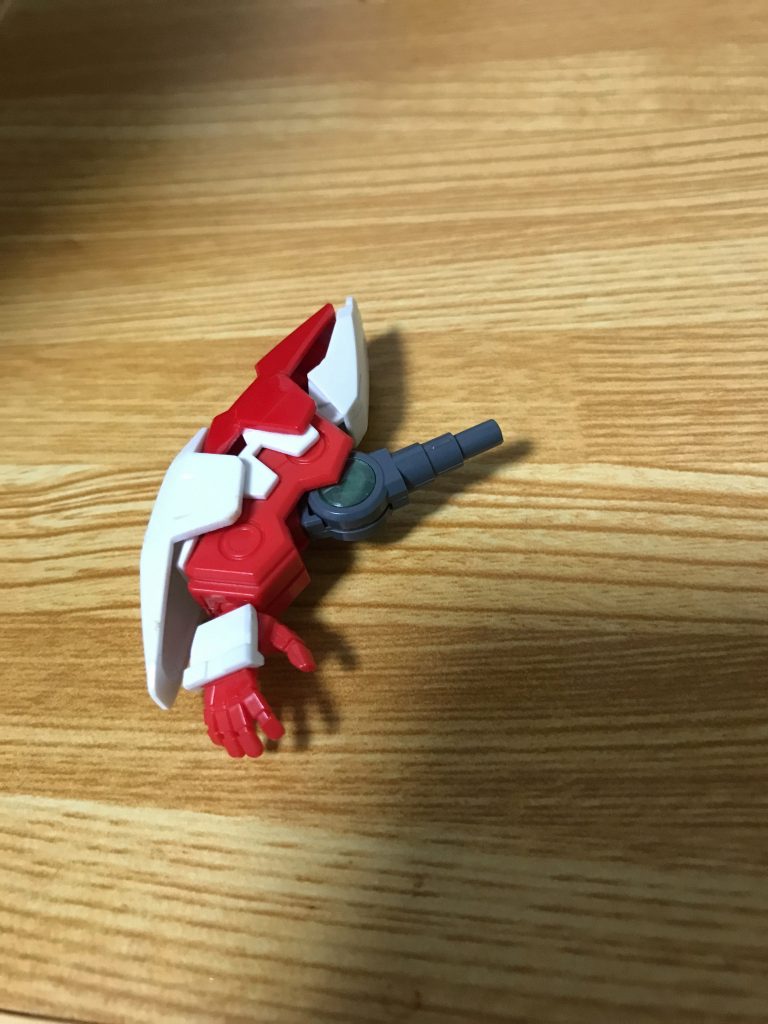 ちなみ右手はアストレイレッドフレームのものにスターバーニングのパーツ、GNアーチャーのパーツなどを使用。