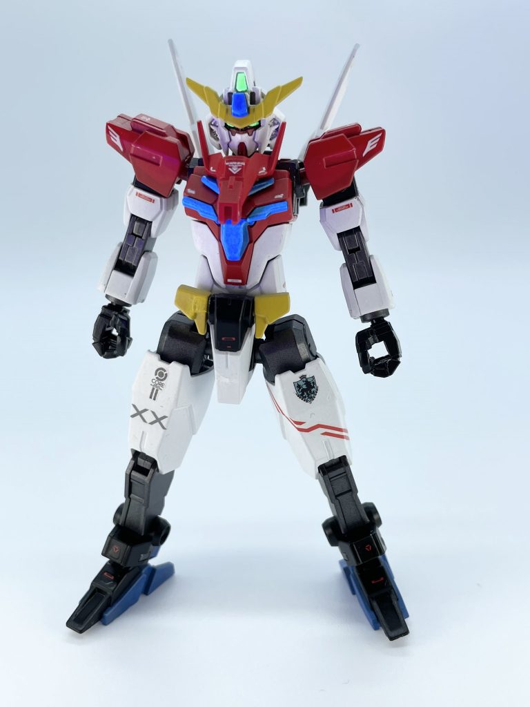 コアガンダムブレイブです。勇者ガンダムで、聖剣フラガラッハを所有しています。