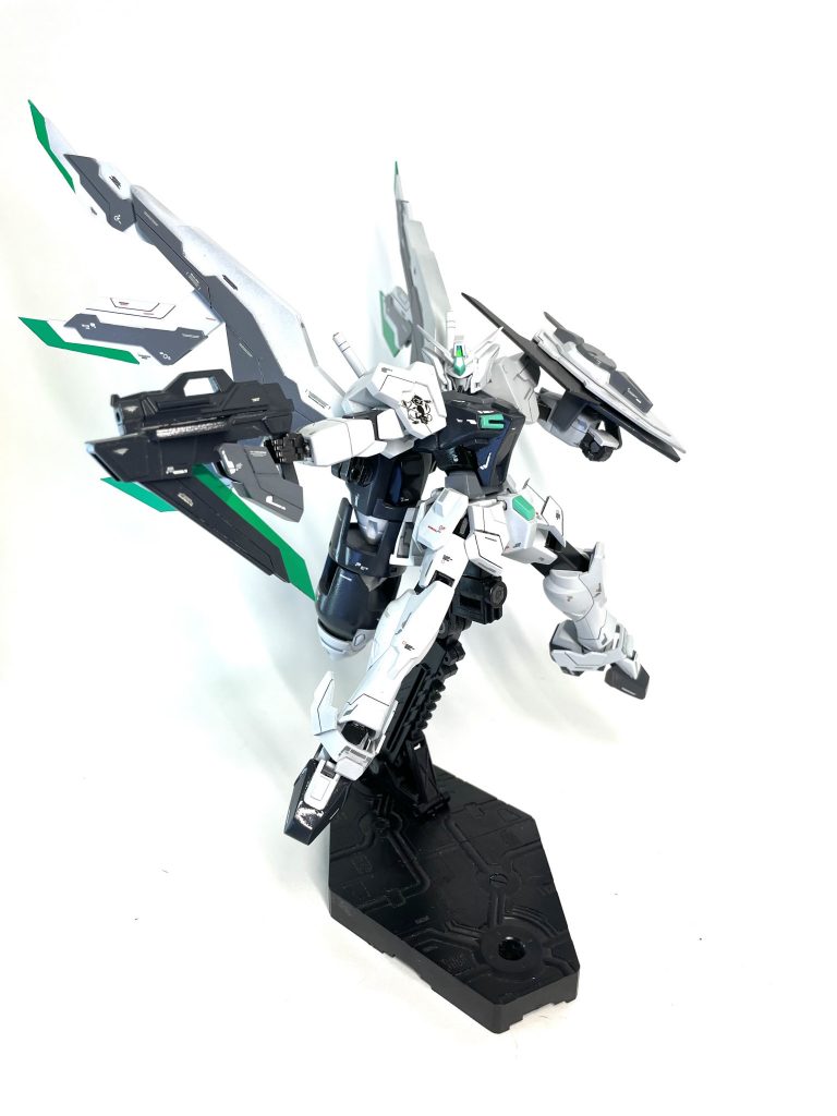 GNソードはライフルにも変形します。