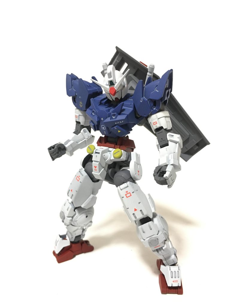 基本的には30MMポルタノヴァとそのオプションパーツを使用しています。頭部、バックパック、武装にガンプラを使用しました。