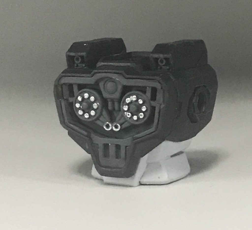 胸部ガトリングガンこの塗り分け好きなんですよ、銀色で主張します