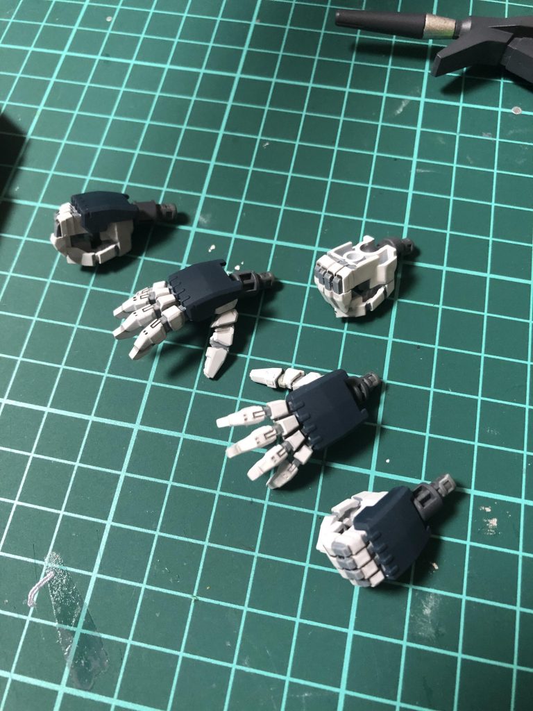 手も頑張って塗りましたー