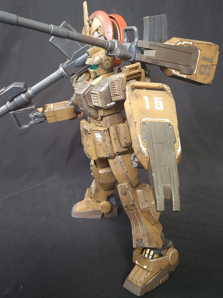 180mmキャノンはそのままだと寂しいので、同じ陸戦型タイプのシールドを取付け