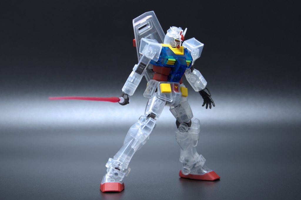 平手、ビームサーベルエフェクトは付属しないのでHGガンダムから拝借。