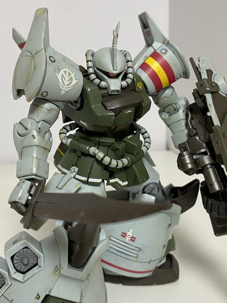 近接戦に挑むグフフライト