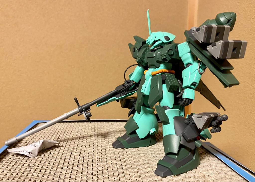 基本塗装状態です。ここからエナメル塗料メインで汚しをいれていきます。汚しの内容はメタリック系で下塗り→グレーとか塗装ハゲした時にみえそうな色々を重ねる。→赤錆、黄錆などを筆で乾きめで擦り付けたり、塗膜を削って風化表現といった感じです。めちゃくちゃフィーリングでやってるので説明が息をしてません。🤔