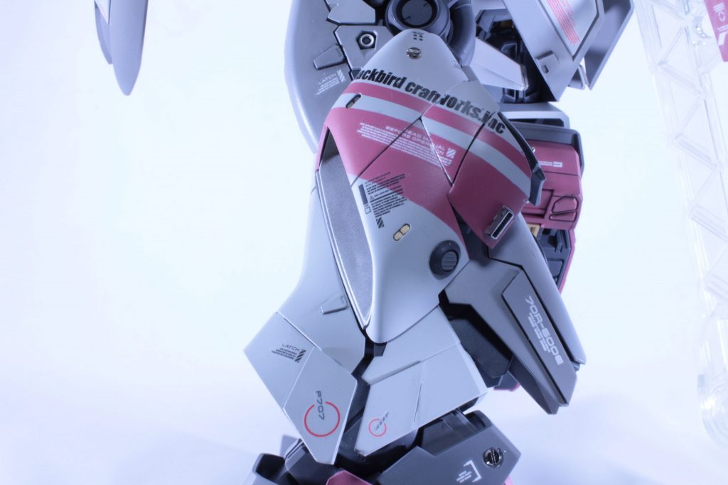 塗って組んでマスクして切って外して、また塗って組んで貼って切って塗って外してまた組んでやっと終わったふくらはぎ😶