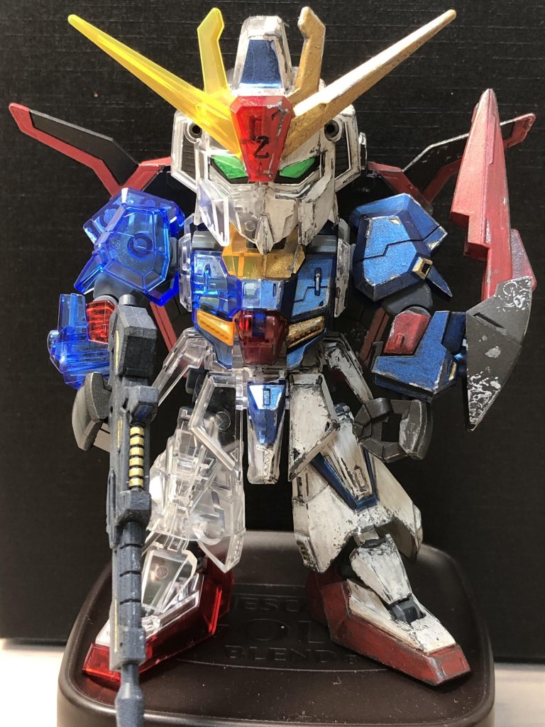 クリアキットも購入しましたが、全体クリアでは物足りず、右側半分のみ塗装してみました。