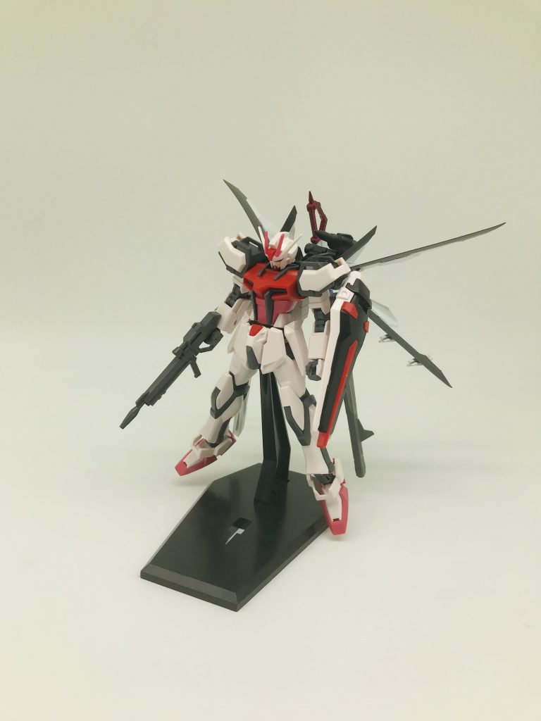 最後に通常カラーのストライクルージュです。Twitterの方にも他のガンプラを投稿しているので是非ご覧ください〜https://twitter.com/tomatozerii/status/1393169735206936580?s=21