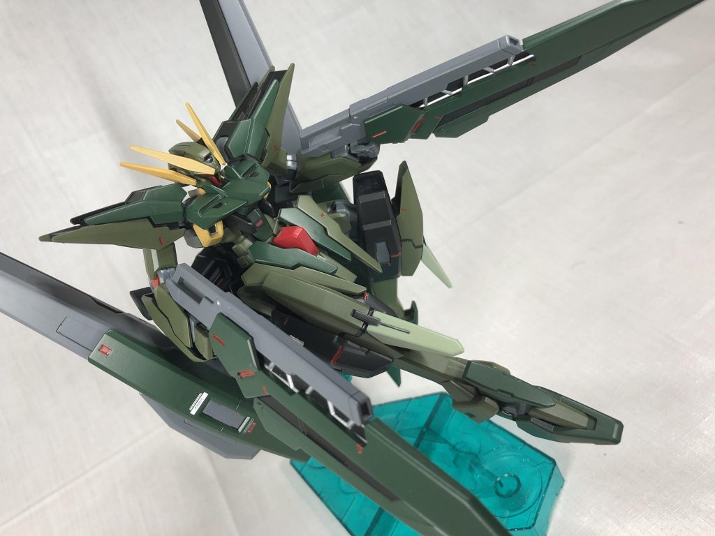 パッケージ再現のポーズ