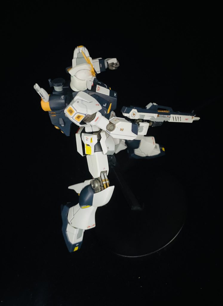 適当にポーズを撮らせてみる!ギュネイは余所見でやられてたけど、パイロットとしては、すごい腕なので見直して評価が上がった。