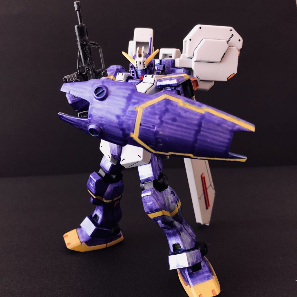 そんな塗装作業の中でも、マスキングして黄色のラインを入れていく作業は楽しかったです❗️😃