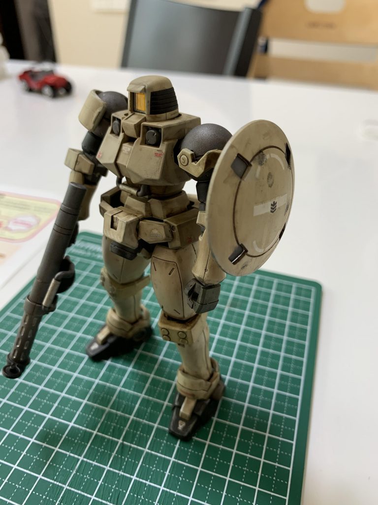 引き。原作カラーもかなり好みだったのですが、思い切ってオリジナルカラーを考えてみました。