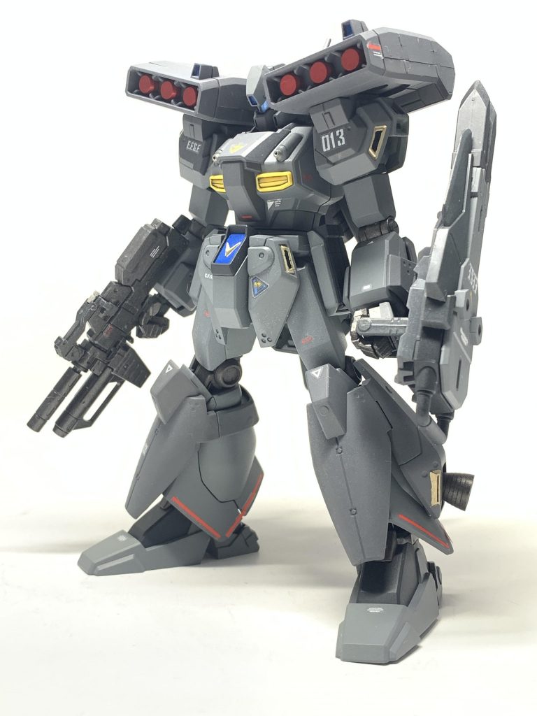 横。少々つや消しが白くなってしまった…