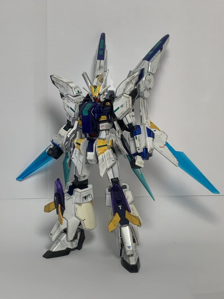 型式番号・『δrｰ01ra』素立ち状態。クリアパーツを見栄え良く配置してカッコいい機体を目指して製作しました！