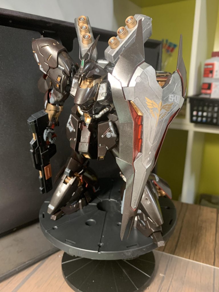 サザビー　RG　黒　金　–3枚目/制作者：kasiwamoti