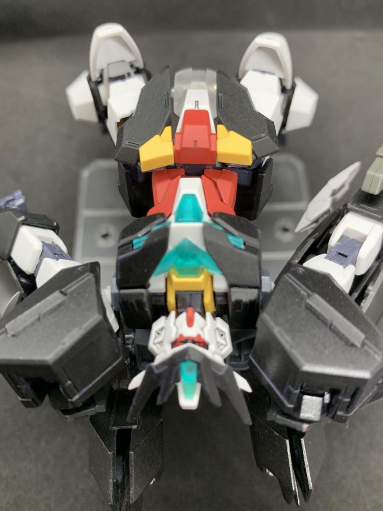 終わりです。手抜き作品ですが最後まで見てくれてありがとうございます。自身の作品を見返すと本機含め白黒ばかりの作品ですので次はカラフルな機体にしたいです。陰キャにだってお洒落なカラーリングくらい組み合わせられるってことを見せてやるっ…！