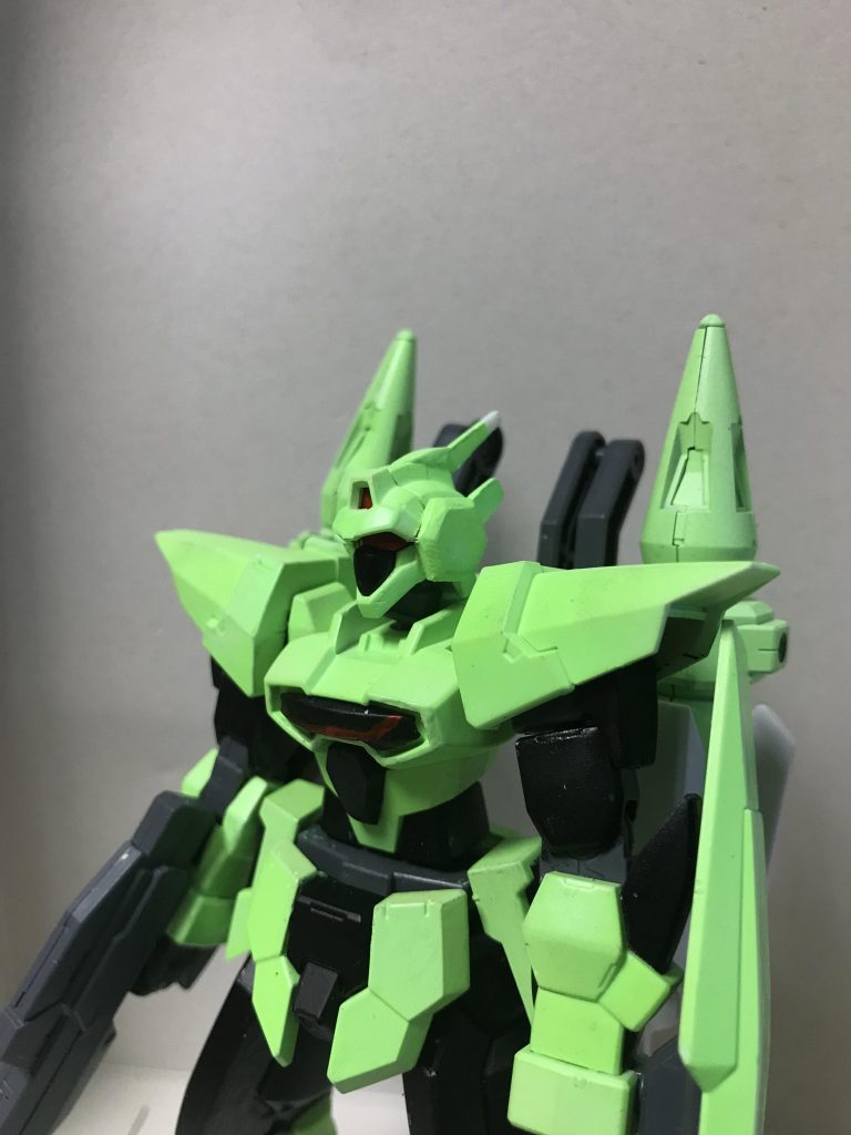 頭部の造形はこんな感じです