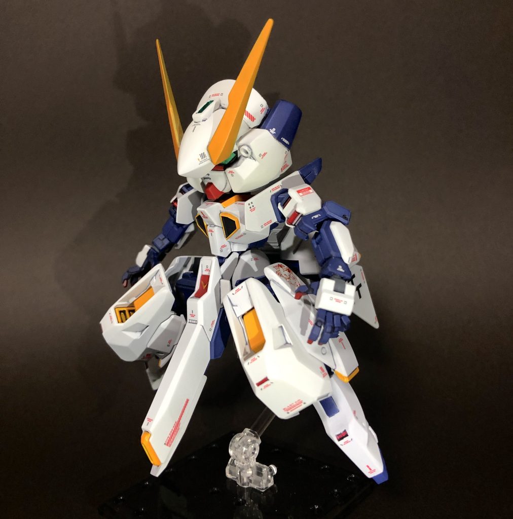 素体ですコトブキヤのハンドパーツがHGのものより大きく爪の様なディテールもあるので相性が良かったです。なんだかんだでこの状態が1番好きかもしれません