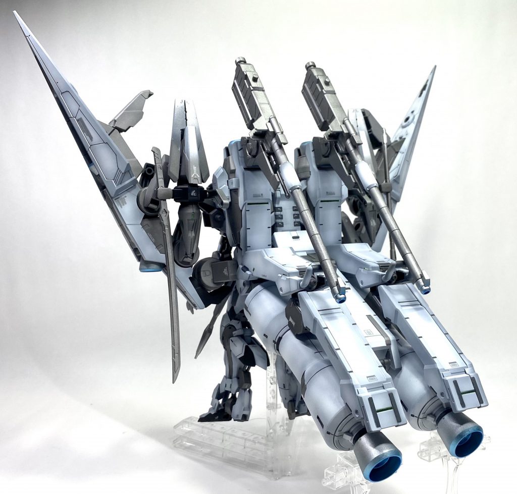 各所に緑のラピーテープを貼り付けています。