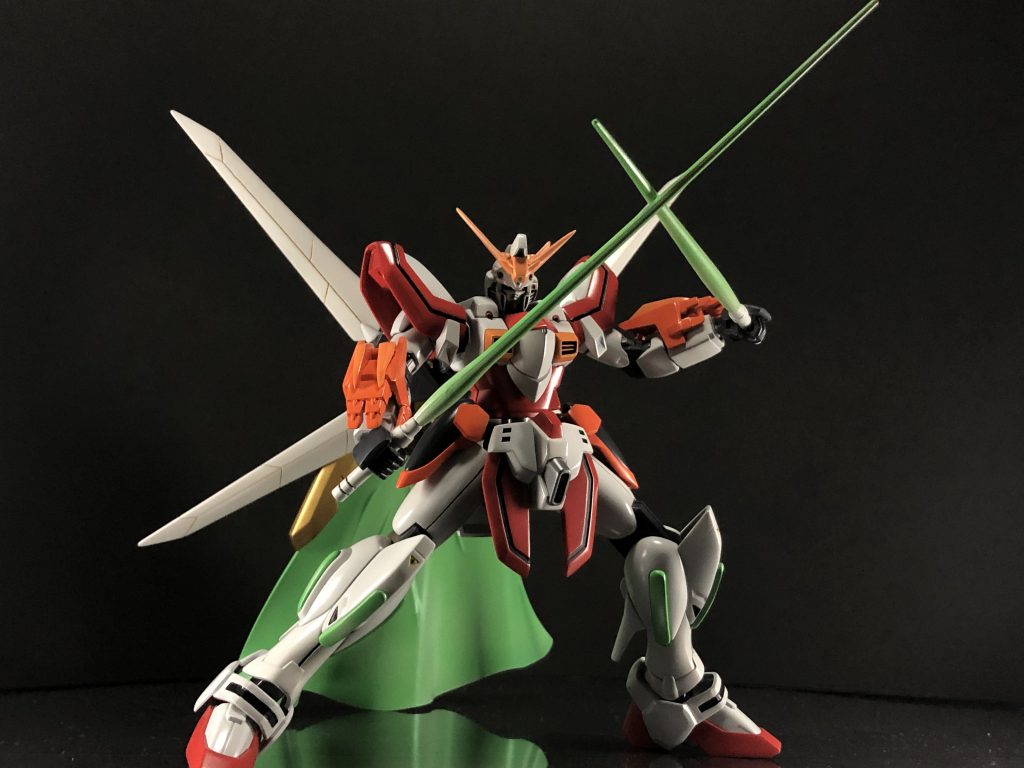 そして剣になるバックパックにはビームマントを付けられるので、実質これが第二形態みたいなものです！設定としては高速移動を可能にします。