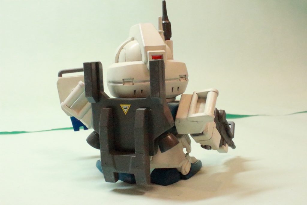 バックパックの上下の部品はHG陸戦型ガンダムから。
