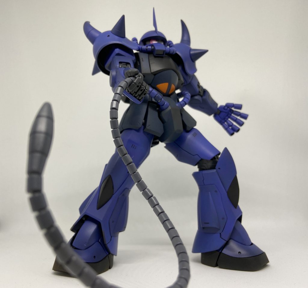 パーツごとに少しだけ色味が違うように黒を残しシンプルながらも情報が減り過ぎないようにしてみました。