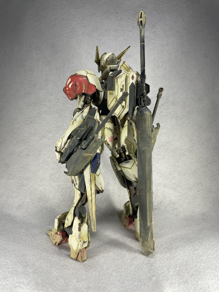 整形色仕上げでモールド掘り直し、部分塗装、デカール、つや消しからのウォッシング、雨垂れ表現、エッジング、チッピング、泥汚れ表現を加えてみました!