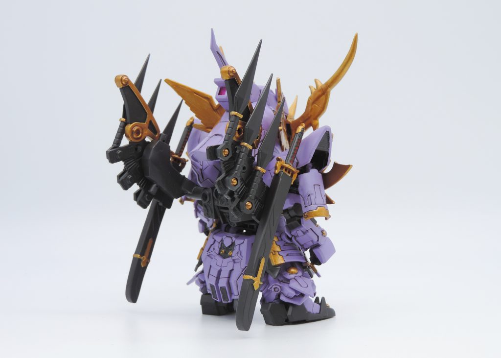 堂我一族の若武者。 十四代目漣飛威の命により、次代の「漣飛威」の名を継ぐべく堂我一族の里を離れ武者修行の旅をしていた。 しかし旅の途中、時空の裂け目に迷い込んでしまい、覇道国へと転移してしまった。 現在は黒蝙蝠大将軍のもと、武者修行を兼ねて天宮に帰る方法を探している。