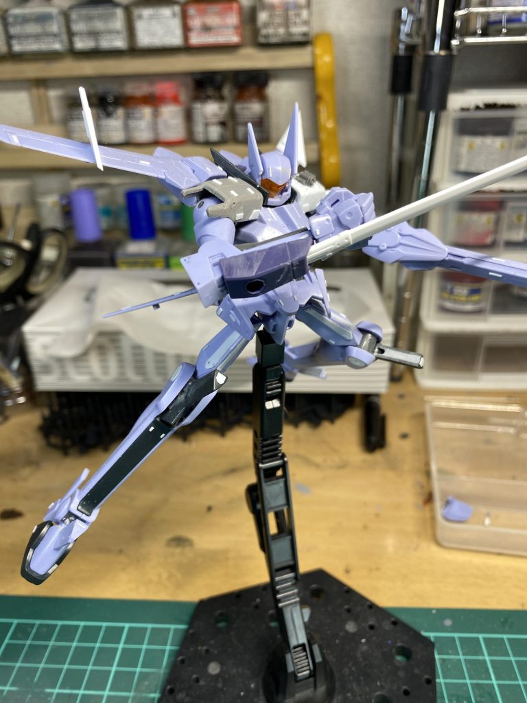 こんな感じで、元々スジボリの練習も兼ねて作っていたので、どういうディテールがカッコよくなるか他の方の作品などを見てやってみました！