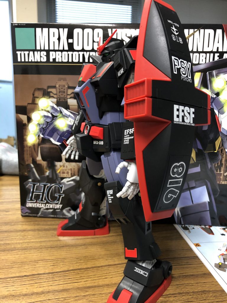 サイコガンダム–3枚目/制作者：真樹京介