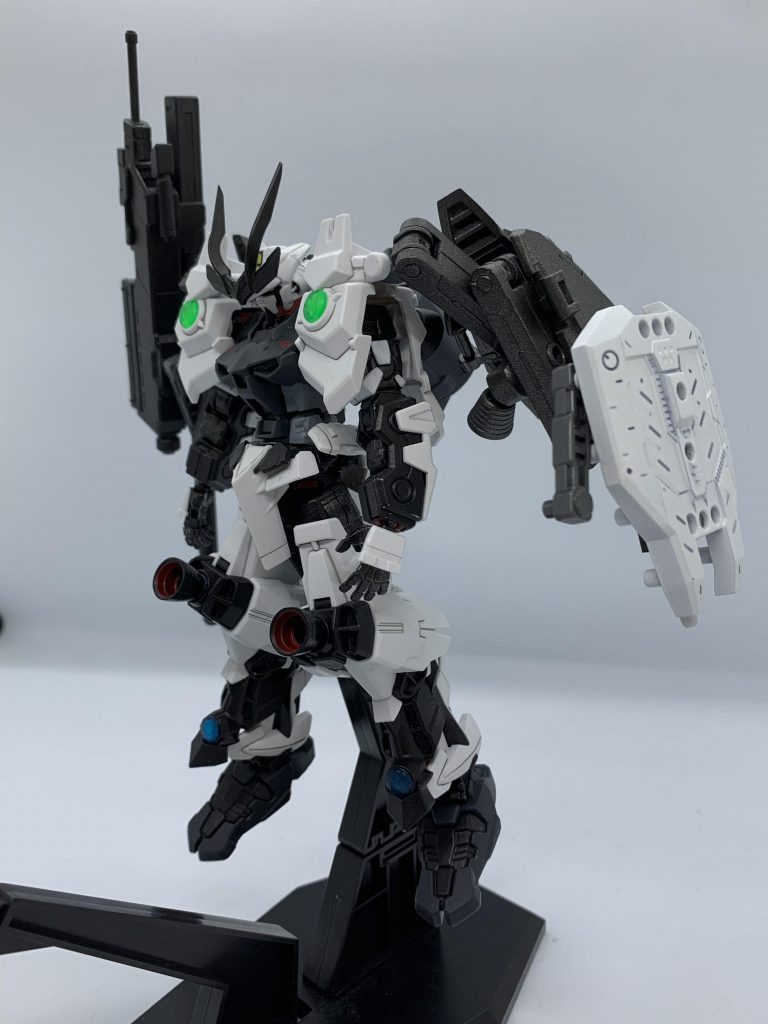 MBF-P06 Astray Burst Frame全高　17.9m本体重量　54.10t全備重量　76.18t動力　バッテリー出力　1,460kWスラスター推力　194,200kg×2(スーパーブースター)60,500kg×2(その他スラスター )スラスター総推力　509,400kg装甲材質　発泡金属装甲