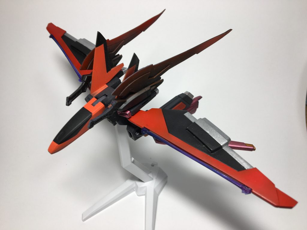 新型バックパックです。超絶今更ですけど名前は「インフィニティユニット」そのまんまです。先ほども言いましたがバランスがめちゃくちゃに良いですしバックパックとしての役割だけでなく支援機としても十分な活躍できそうです。皇帝の新たな翼としてスクランダークラスなりなんなりとやってほしいですね()