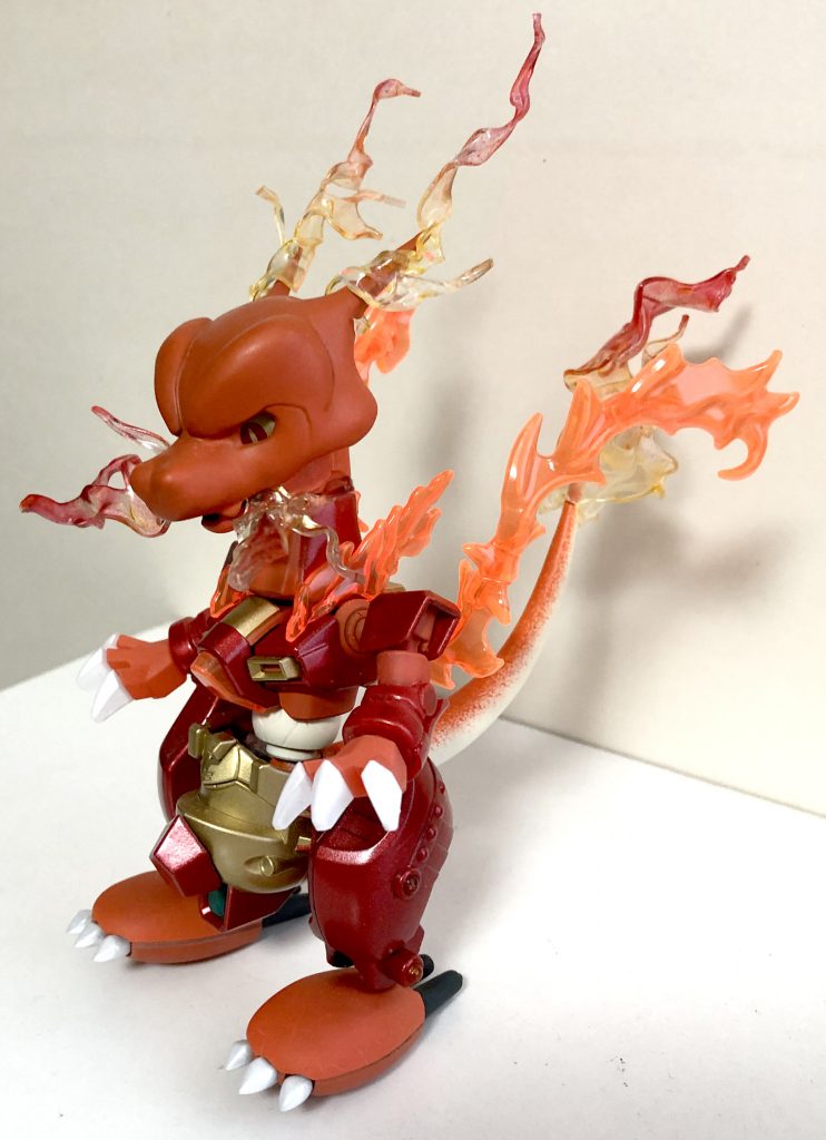 また、パーツ差し替えで「ポケットモンスターソード/シールド」でできる「キョダイマックスリザードン」の姿になります